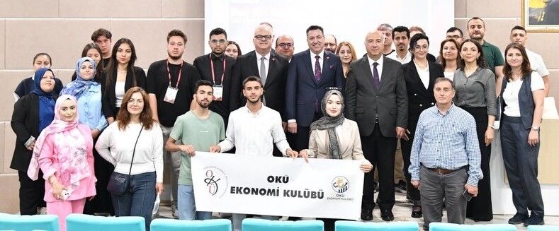 Okü’de Ekonomi Zirvesi Türkiye Ekonomisi Masaya Yatırıldı1-1