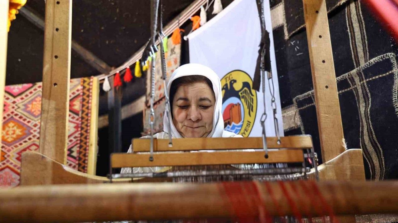 4. Uluslararası Antalya Yörük Türkmen Festivali Coşkuyla Başladı