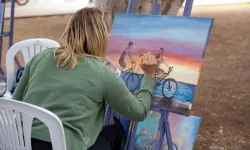 ’Kadın ve Bisiklet’ temalı sanat çalışması etkinliği düzenlendi