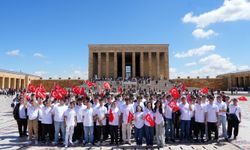 19 Mayıs'ı, Atatürk’ün huzuruna çıkarak kutladılar