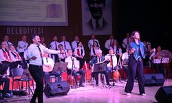 Antalya Kumluca'da Türk Halk Müziği topluluğu tarafından, "Bahar Konseri" düzenlendi