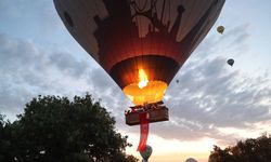 Balonlar Türk bayraklarıyla uçtu