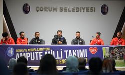 Çorum'da, Ampute Milli Futbol Takımı gençlerle tecrübelerini paylaştı