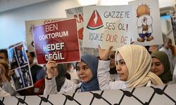 İsrail'in Gazze'ye yönelik saldırılarını protesto ettiler