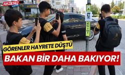 Bakan bir daha bakıyor, tabelaya asılı ilanı görenler hayrete düştü