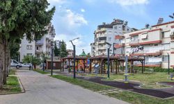 Antalya Kepez'de,  İsmet İnönü Parkı yenilendi