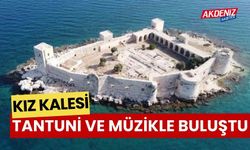 Kızkalesi tantuni ve müzikle buluştu ortaya keyif veren görüntüler çıktı