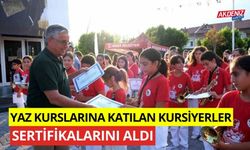 Yaz kurslarına katılan kursiyerler sertifikalarını aldı