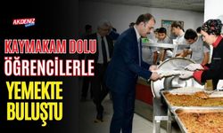 OSMANİYE'NİN KADİRLİ İLÇESİNDE KAYMAKAM DOLU, ÖĞRENCİLERLE YEMEKTE BULUŞTU