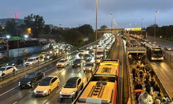 Akşam saatlerinde trafik yoğunluğu artıyor