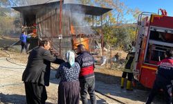 OSMANİYE'DE KÖYDE EV YANGINI