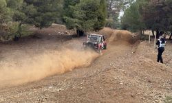 Off-Road araçlarının heyecan dolu mücadelesi