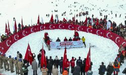 Sarıkamış Şehitleri İçin Saklıkent'te Anlamlı Yürüyüş