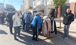 Soğuk Hava Pazarı Boş Bıraktı, Turistler Tezgahlara Akın Etti!