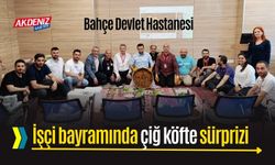 Hastane Müdürü Çuhadar, işçilere elleriyle çiğköfte yaptı