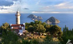 Antalya'da Gençler Gelidonya Feneri'ne Yürüdü