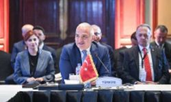 Antalya, D8 Turizm Zirvesi'nde Yılın Turizm Şehri Seçildi