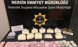 Mersin’de Zehir Operasyonu: Yüklü Miktarda Metamfetamin ve Para Ele Geçirildi
