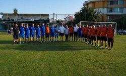 Tarsus'ta Başkan Boltaç'ın da Katıldığı Dostluk Maçı Berabere Bitti
