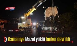 Bahçe'de Mazot Tankeri Devrildi: Sürücü Ağır Yaralı