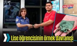 Yerde Bulduğu 40 bin TL'lik Altını Sahibine Teslim Etti