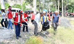 Osmaniye'de Gençler, Temizlik İçin El Ele Verdi
