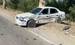 Kırıkhan'da Feci Kaza: İki Otomobil Çarpıştı