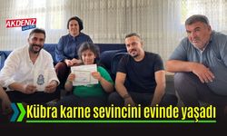 Osmaniye'de Kübra'nın Karne Sevinci Yüreklere Dokundu