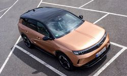 Opel'in Grandland ve elektrikli modellerinde panoramik cam tavan seçeneği