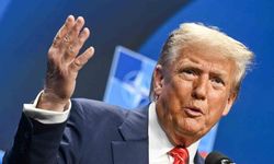 Trump’tan CNN ve New York Times’a çağrı: "Sahte haber muhabirleri derhal kovulmalıdır"