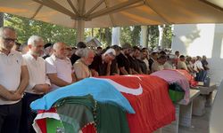 Bekir Tatlı'nın Ailesine Veda: Kazadan Sağ Kalan Polis, Cenazede Ayakta Durmakta Zorlandı