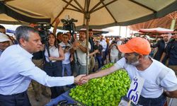 CHP Genel Başkanı Özgür Özel; Esnaf ve Halkla Birebir Görüştü