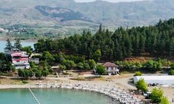 Hazar Gölü Doğu Anadolu'nun Gözdesi Olmaya Devam Ediyor