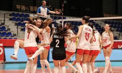 Muhteşem Geri Dönüş! U16 Kız Voleybol Takımı Avrupa Finalinde