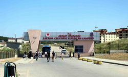 Sakarya’da cezaevinde 2 mahkum canına kıydı