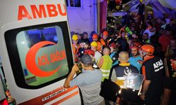 Balıkesir’de 6.2’lik deprem: 6 kişinin 6’sı da sağ çıkarıldı