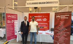 Antalya'da Üniversite Tercih Fuarı Öğrencilere Yol Gösterdi