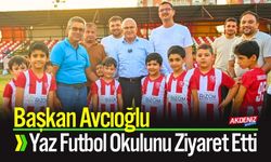 Başkan Avcıoğlu Yaz Futbol Okulunu Ziyaret Etti