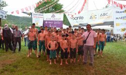 Sinop Sazlı Akbaş'ta Güreş ve Keşkek Coşkusu