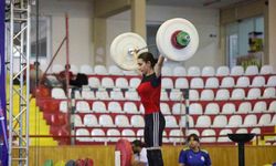 Sivas'ta Halter Yıldızlar Şampiyonası Başladı