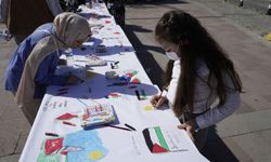 Gümüşhaneli Çocuklar Fırçalarını Filistin İçin Salladı