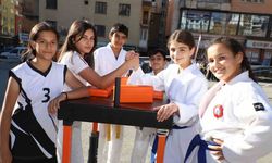 Hakkari’de Cumhuriyet Coşkusu Sporla Kutlandı