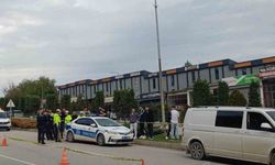 Kamyonete çarpan motosikletli hayatını kaybetti