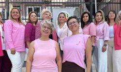 Kanserle Mücadele Eden Meslektaşları İçin Pembe Destek