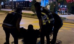 Motosikletiyle Yaya Geçidini Geçemedi