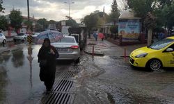 Aydın Sağanağa Teslim: 15 Dakikalık Yağmur Hayatı Felç Etti