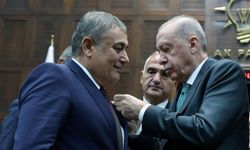 CHP’den Ayrıldı, AK Parti’ye Katıldı: Erdoğan Rozeti Taktı