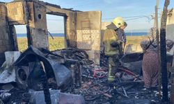 Çıkan Yangında Bir Ev Tamamen Küle Döndü