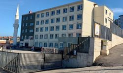 Çileli Okul Yolu: Otostop Çekiyor, Kaza Riski Yaşıyor