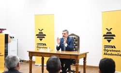 Erzurum Valisi Çiftçi'den Öğretmenlere Liderlik Dersi